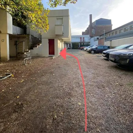 Jean Paul 2 Au Coeur De , Gare 