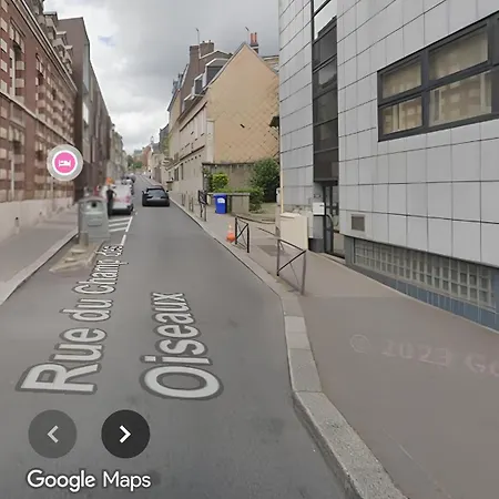 Jean Paul 2 Au Coeur De , Gare 